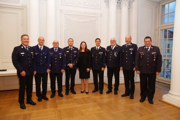 Ffw-steckkreuz Gruppenbild